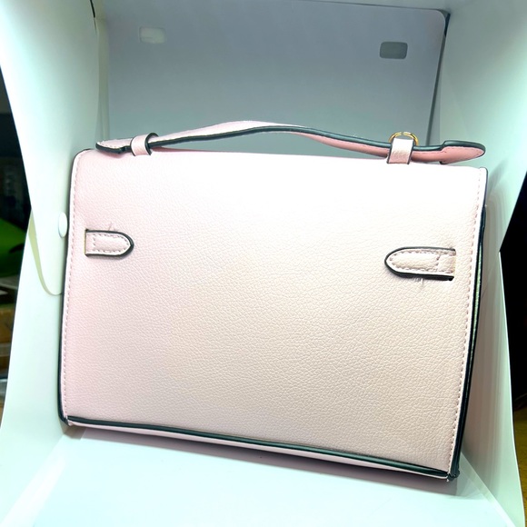 Icing Pink Purse - Picture 3 of 11